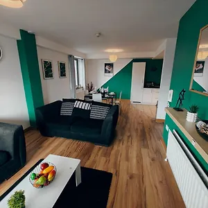 2br Mountain View Centre Apartment Belfast